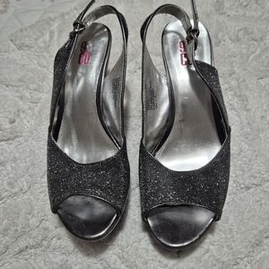 9&Co Elegant Silver Women's Slingback Heels...SIZE:8.5M